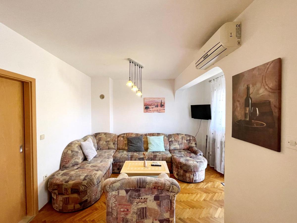 Apartments Bohovic Шіло Екстер'єр фото