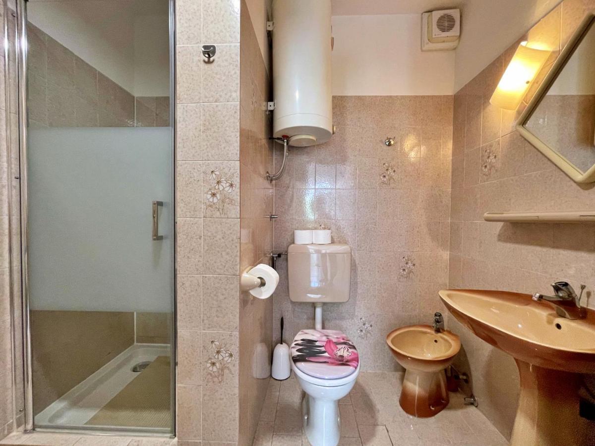 Apartments Bohovic Шіло Екстер'єр фото