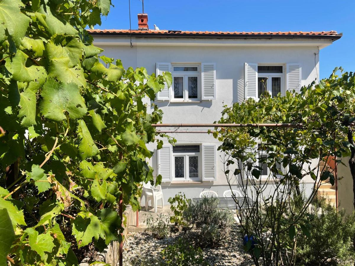 Apartments Bohovic Шіло Екстер'єр фото